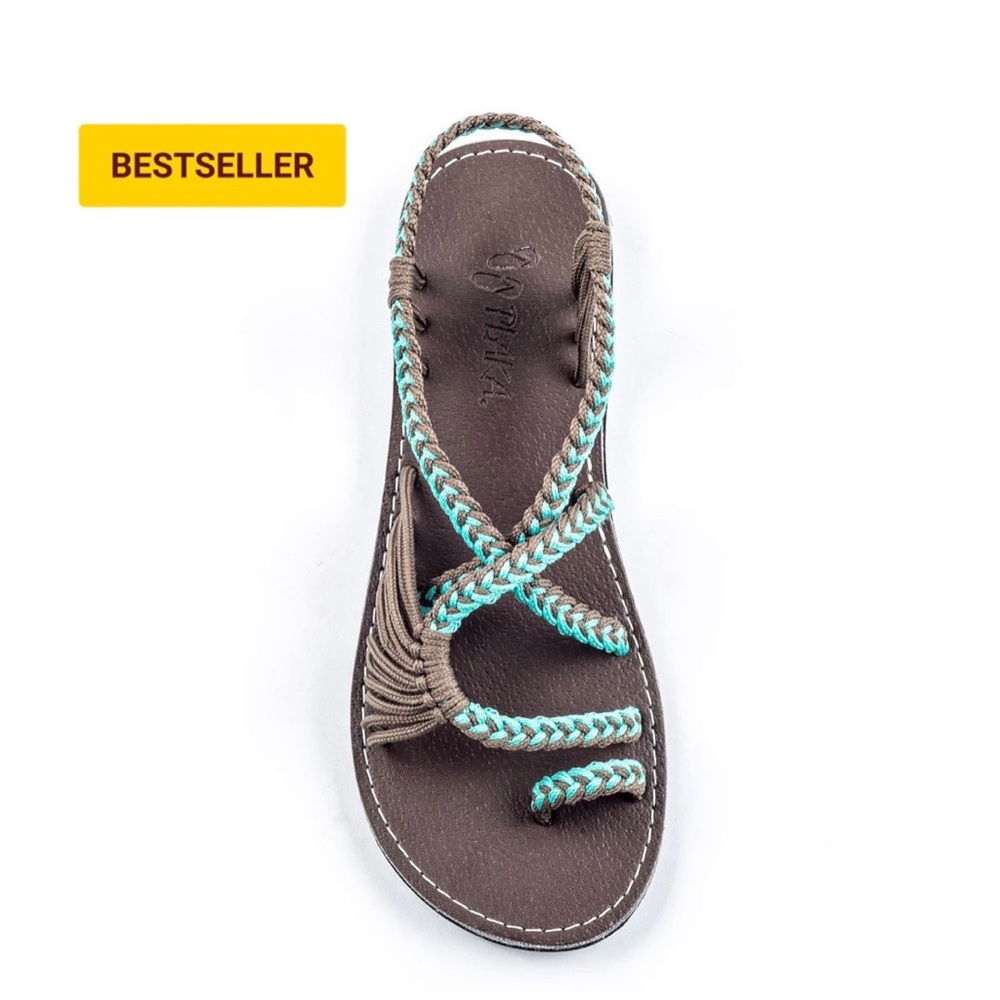 Plaka. Sandal